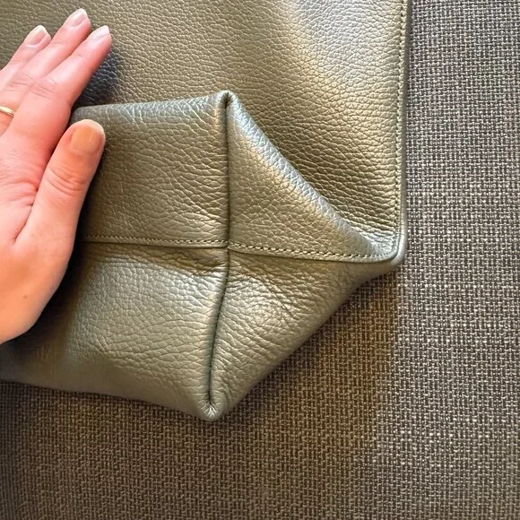 NWOT Cuyana Tall Easy Tote Dark Olive - Picture 11 of 13